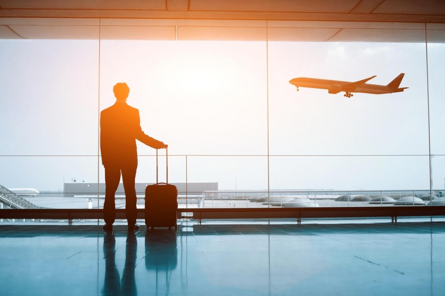 UAE: Is it mandatory for person leaving country to cancel company's license? uae-is-it-mandatory-for-person-leaving-country-to-cancel-companys-license